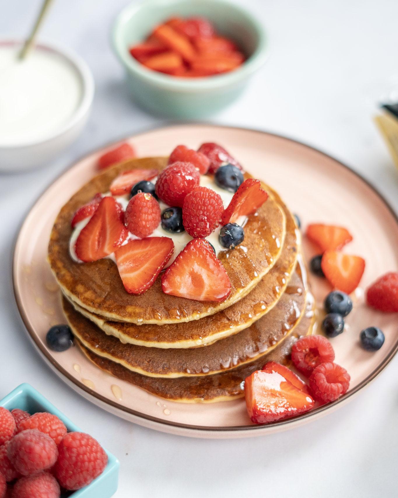 fruit-honey-pancakes